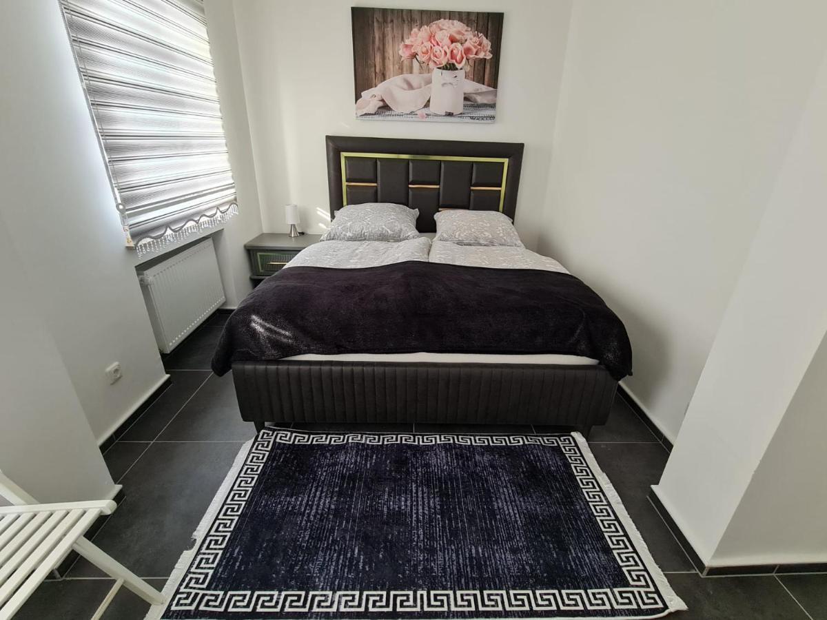 Roggendorf Zimmervermietung Cologne Extérieur photo