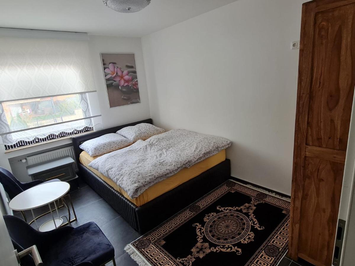 Roggendorf Zimmervermietung Cologne Extérieur photo