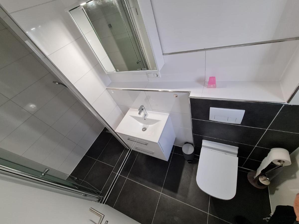 Roggendorf Zimmervermietung Cologne Extérieur photo