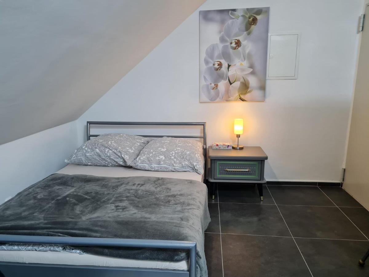Roggendorf Zimmervermietung Cologne Extérieur photo