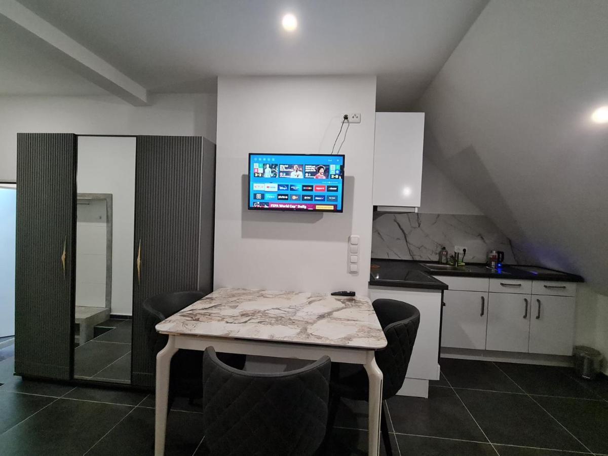 Roggendorf Zimmervermietung Cologne Extérieur photo